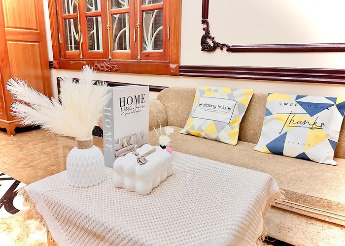 Cozy Apartment Van Cao Garden Villa - Homestay